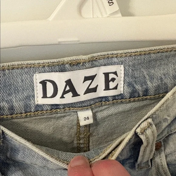 Women's Daze Eastside Cuff Jeans - Picture 5 of 7